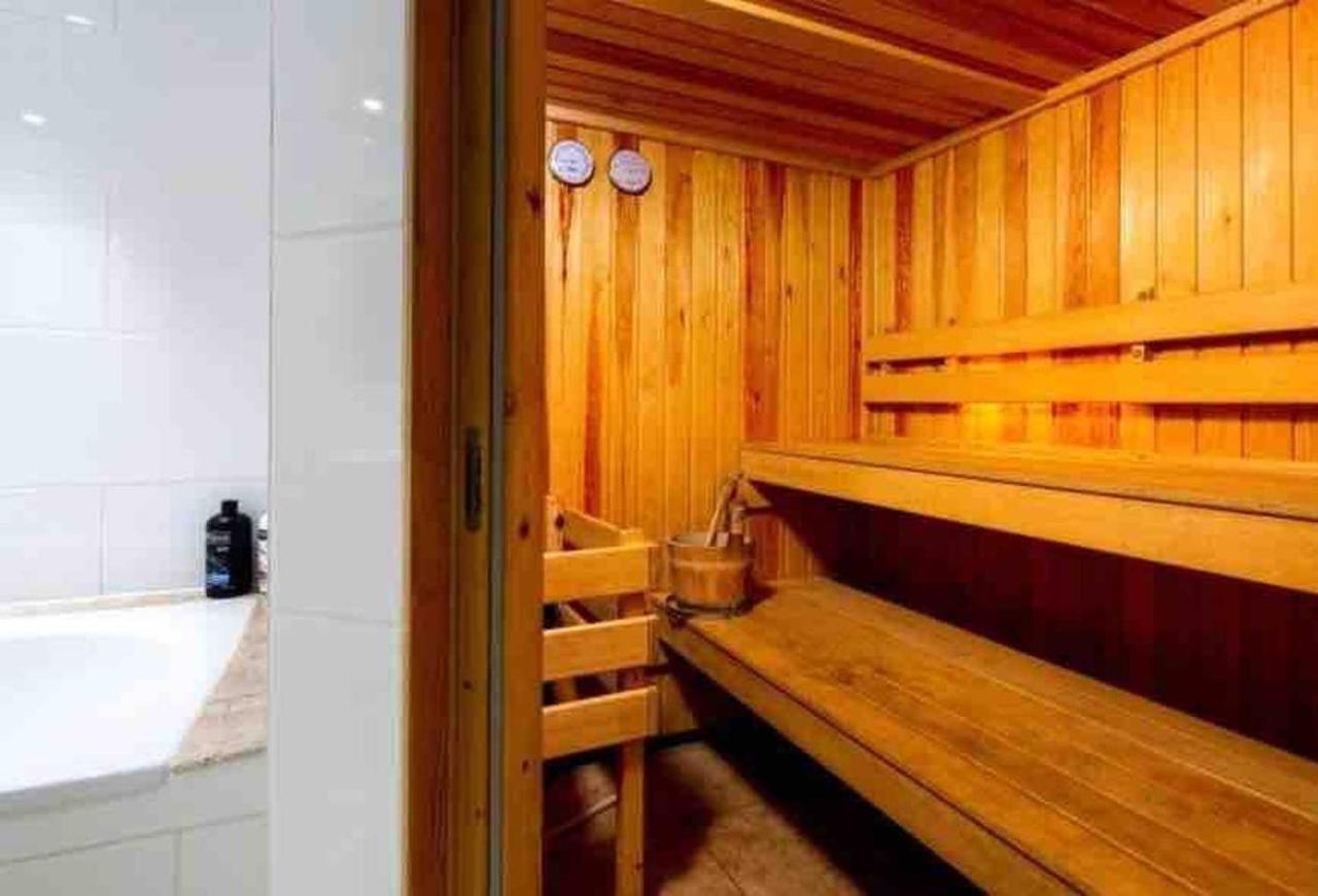 Artist'S Retreat - Old Signal Box - Private Sauna บาธ ภายนอก รูปภาพ