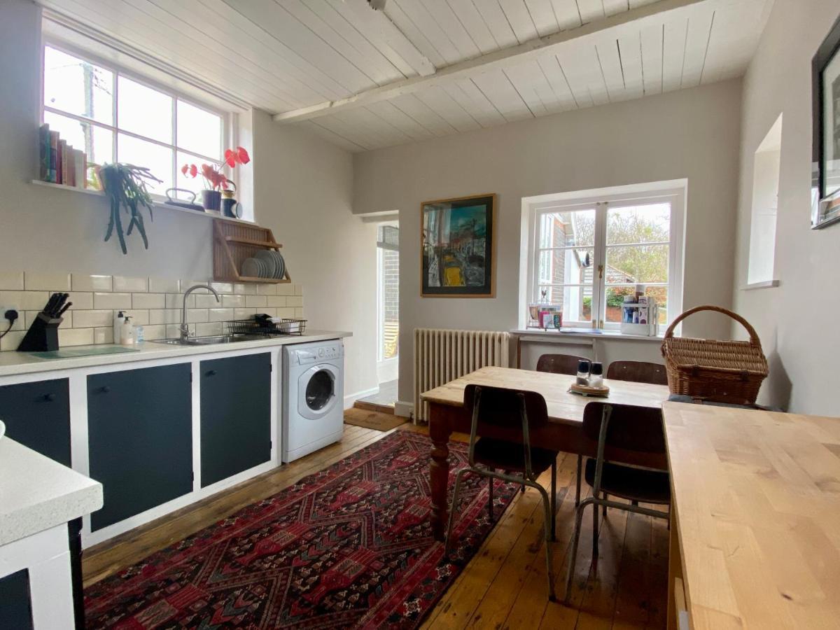 Artist'S Retreat - Old Signal Box - Private Sauna บาธ ภายนอก รูปภาพ